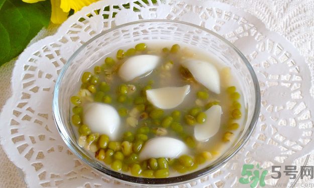 綠豆煮出來(lái)為什么是紅色的？怎么煮綠豆湯不發(fā)紅？