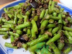 豆角沒熟可以吃嗎？吃沒熟的豆角會中毒嗎？