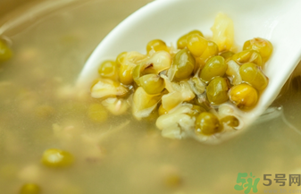 皮膚過敏能吃綠豆嗎？皮膚過敏能不能喝綠豆湯？