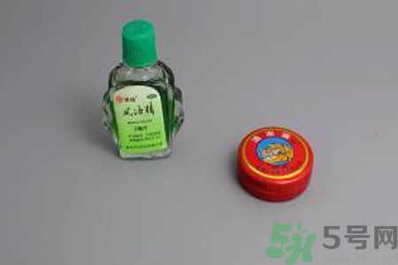 清涼油和風(fēng)油精的區(qū)別？清涼油和風(fēng)油精哪一個好？