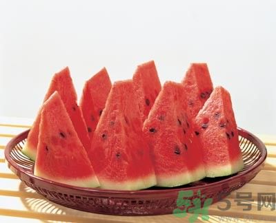 吃西瓜會(huì)上火嗎？吃西瓜上火要怎么做？