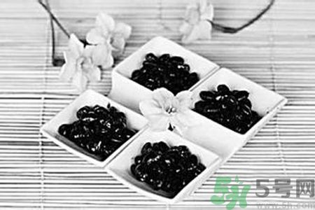 黑豆可以和牛奶一起煮嗎？黑豆和牛奶可以一起吃嗎？