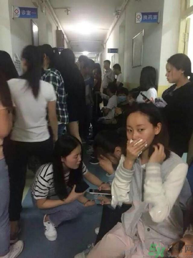 西安一高校多名學生嘔吐腹瀉原因是什么？多名學生嘔吐腹瀉是哪個學校？