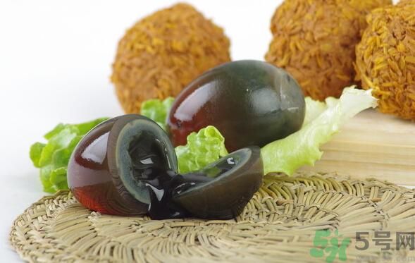 冬瓜和皮蛋一起吃能降火嗎？冬瓜能和皮蛋一起吃嗎？