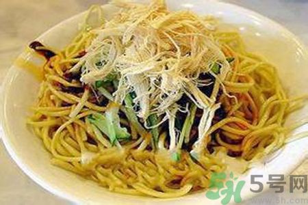 哺乳期可以吃涼面嗎？哺乳期吃涼面對寶寶有影響嗎？