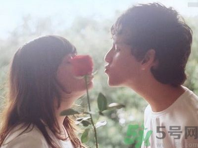 超八成男女有戀愛恐懼癥的原因是什么？戀愛恐懼癥的癥狀是什么？