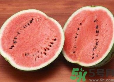 西瓜能和牛奶一起吃嗎？西瓜和牛奶一起吃好嗎？