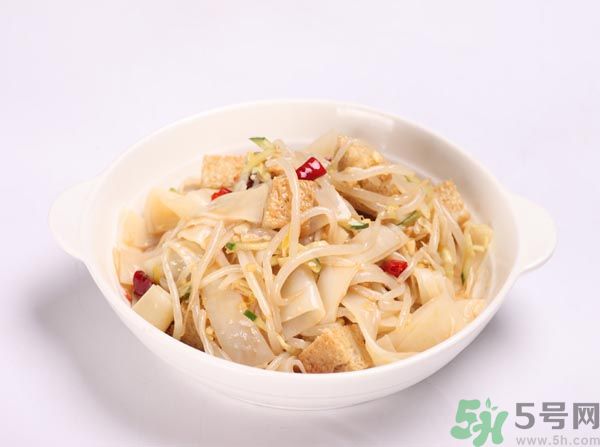 吃消炎藥還能吃涼皮涼面嗎？吃消炎藥吃涼皮會怎么樣？