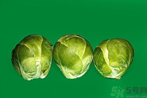 包菜外面爛了還能吃嗎？包菜里面有花可以吃嗎？