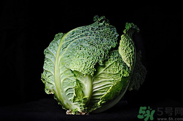 包菜外面爛了還能吃嗎？包菜里面有花可以吃嗎？