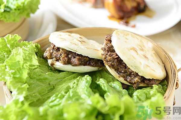 生菜在冰箱放久了能吃嗎？如何分辨生菜新不新鮮？