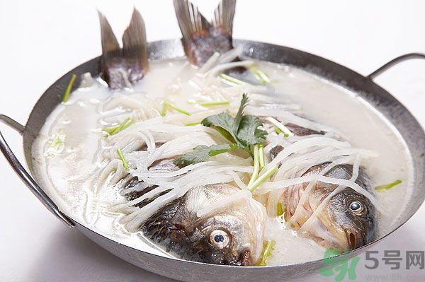 包菜能和魚一起吃嗎？魚可以和包菜一起吃嗎？