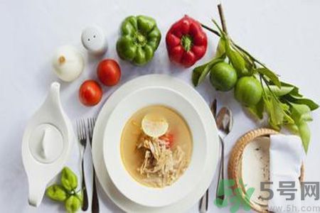 夏天吃什么養(yǎng)胃？夏天養(yǎng)胃要注意什么？