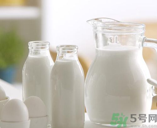 吃山楂可以喝牛奶嗎？山楂能和牛奶一起吃嗎？