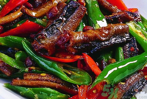 鱔魚可以和雞蛋一起吃嗎?鱔魚能和雞蛋同吃嗎? 鱔魚可以和雞蛋一起吃嗎?鱔魚能和雞蛋同吃嗎?