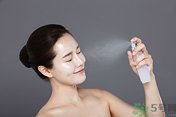 防曬噴霧可以噴臉嗎？防曬噴霧噴臉上好不好？