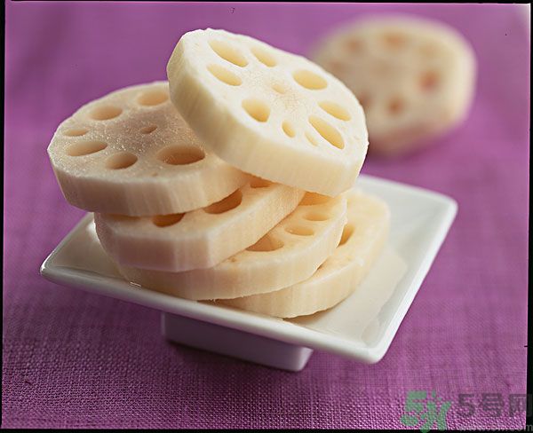 蓮藕里面的泥怎么清理？蓮藕里面的泥巴怎么洗？