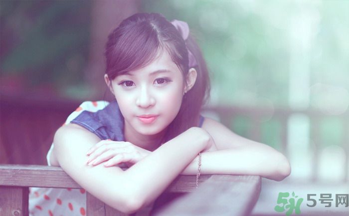 14歲女孩身高149cm正常嗎？14歲女孩身高標準是多少？