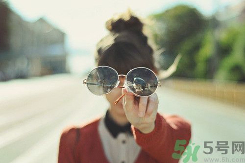 14歲女孩身高149cm正常嗎？14歲女孩身高標準是多少？