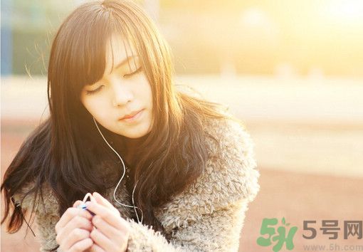 14歲女孩身高149cm正常嗎？14歲女孩身高標準是多少？