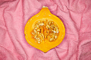 臉上長痘能吃南瓜嗎？臉上長痘吃南瓜好不好？