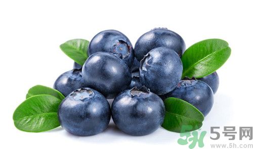 吃藍(lán)莓要?jiǎng)兤?正確吃藍(lán)莓的方法 吃藍(lán)莓要?jiǎng)兤?正確吃藍(lán)莓的方法