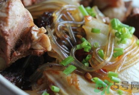 白菜可以和牛肉一起吃嗎?白菜能和牛肉同吃嗎? 白菜可以和牛肉一起吃嗎?白菜能和牛肉同吃嗎?