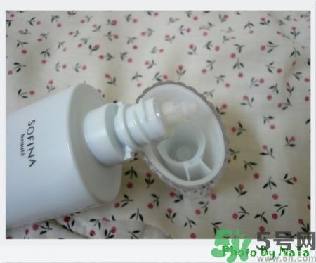蘇菲娜sofina防曬霜哪款好用？sofina防曬白蕾絲藍(lán)蕾絲區(qū)別