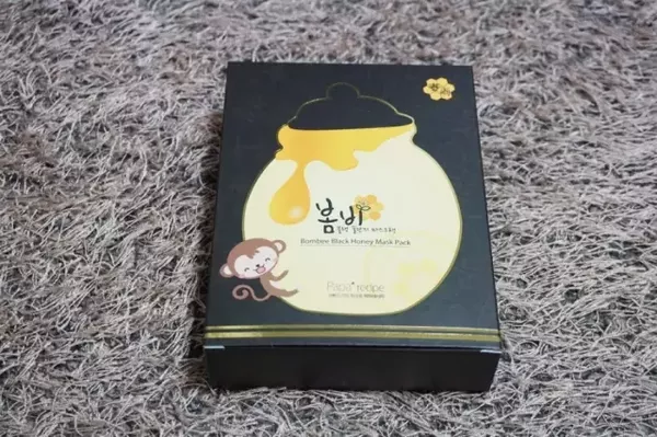 春雨黑盧卡面膜臉正在過(guò)敏可以用嗎？臉上過(guò)敏能用春雨黑盧卡面膜嗎