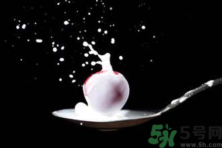 燒水壺可以煮牛奶嗎？燒水壺煮的牛奶可以喝嗎？
