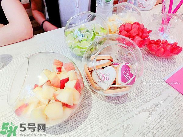 寵愛(ài)之名寵愛(ài)女孩面膜怎么樣？寵愛(ài)女孩礦物云絲面膜好用嗎？