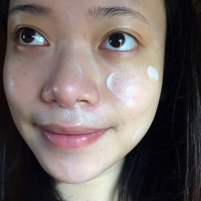 美寶蓮夢幻奇跡控油透潤持妝乳怎么樣？好用嗎？