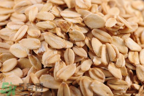 糖尿病能吃燕麥片嗎?燕麥片的功效與作用 糖尿病能吃燕麥片嗎?燕麥片的功效與作用