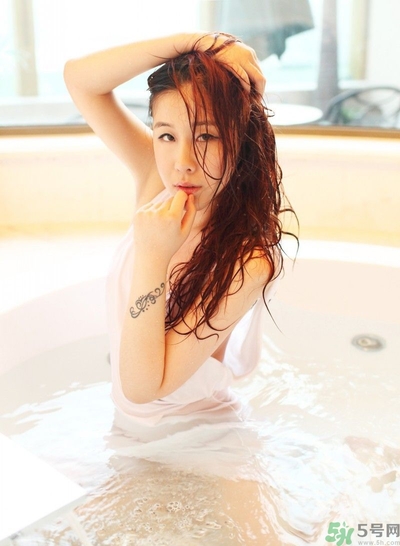 女性月經(jīng)期間可以做愛嗎？月經(jīng)期間做愛女性會得婦科病嗎？