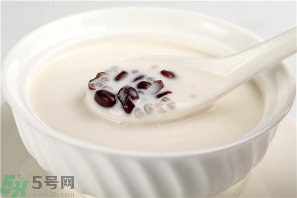 打噴嚏真的是有人在想你嗎？打噴嚏是有人罵你嗎？