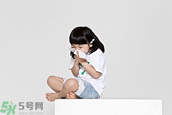 打噴嚏真的是有人在想你嗎？打噴嚏是有人罵你嗎？