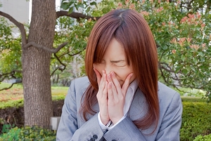 打噴嚏真的是有人在想你嗎？打噴嚏是有人罵你嗎？