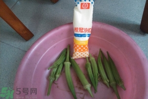 夏天秋葵怎么做好吃？秋葵在夏天怎么做？