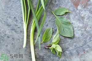 隔夜的韭菜能吃嗎？韭菜炒熟后第二天能吃嗎？