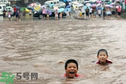 游泳喝到污水了怎么辦？游泳喝到臟水了會怎樣？