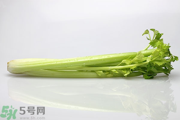 芹菜對(duì)精子有害嗎？芹菜對(duì)精子質(zhì)量有什么影響？