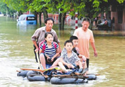 在雨水中走路容易得什么?。吭谟晁凶呗酚惺裁次：?？