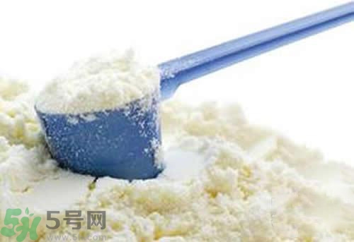 奶粉結(jié)塊是怎么回事？奶粉結(jié)塊可以吃嗎？
