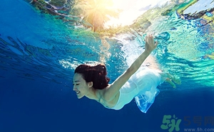 潛水能化妝嗎？女生潛水可以不可以化妝？