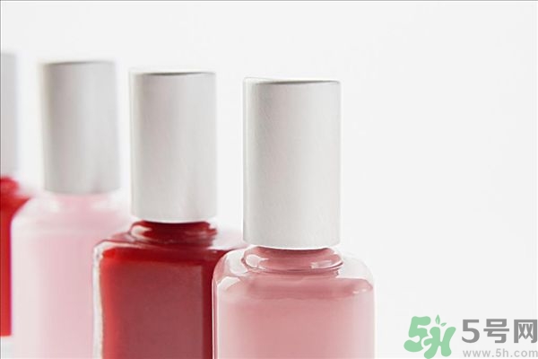 指甲油會(huì)過(guò)敏嗎？涂指甲油過(guò)敏怎么辦？