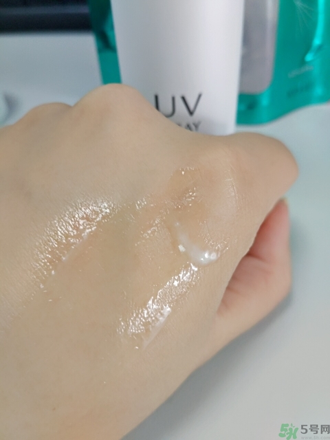 高絲fasio舒涼防曬噴霧怎么樣？fasio舒涼防曬噴霧好用嗎？