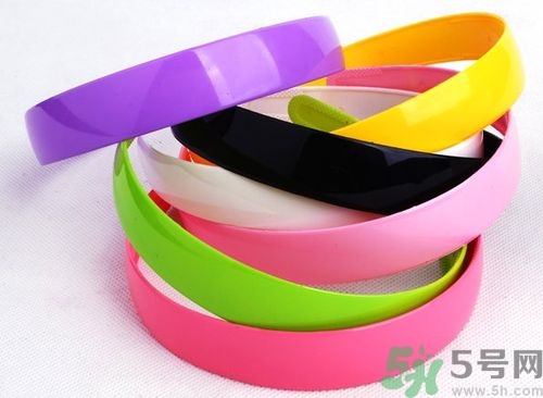 指甲油能補車漆嗎？怎么用指甲油補車漆？