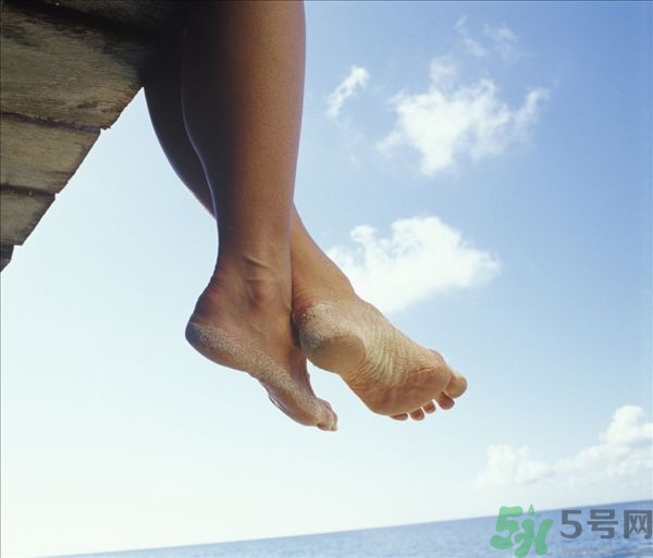 腳水腫是怎么回事？腳水腫了怎么辦？