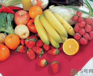 發(fā)燒能吃水蜜桃嗎？發(fā)燒吃水蜜桃好嗎？