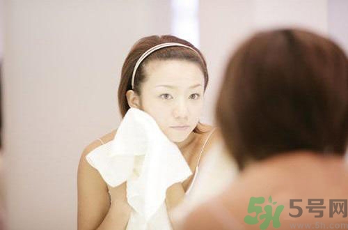 脫妝是什么原因？什么情況下容易脫妝？